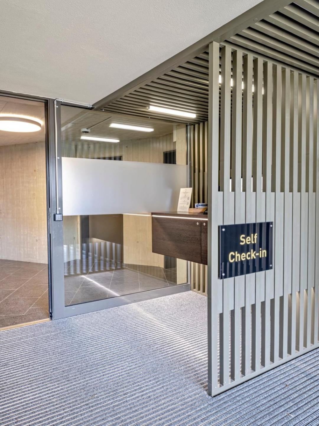 Mooi Apartments Гренхен Екстериор снимка